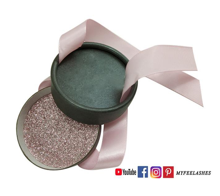 false eyelashes with colored ribbon